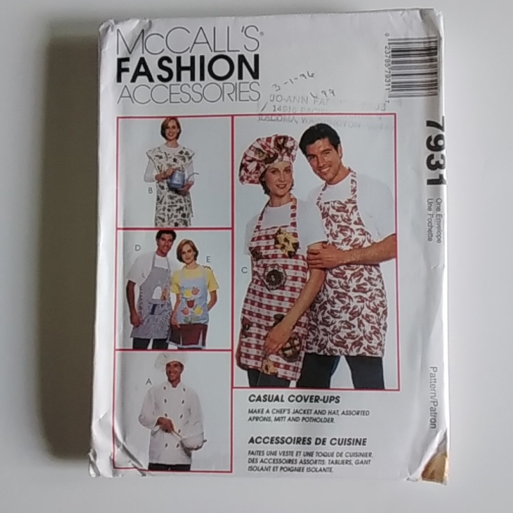 McCall's Unisex Fashion Accessories Chef Hat Jacket Apron Mitt Potholder Pattern